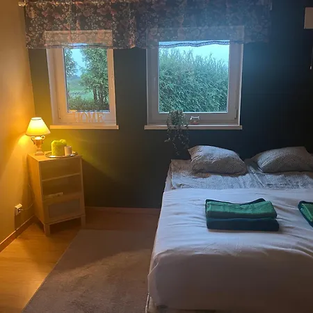 Hus Med Nydelig Beliggenhet Med Egen Inngang Апартаменты